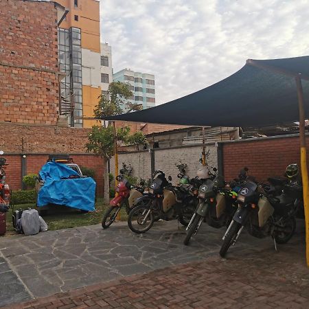 Armenia Hotel Cochabamba Eksteriør bilde